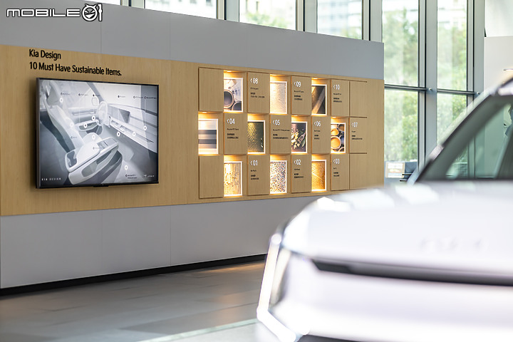 【採訪】Kia 純電七人旗艦「EV9」雙車型 279.9 / 299.9 萬元展開預售，另提供旋轉 / 尊榮六人座椅選配！