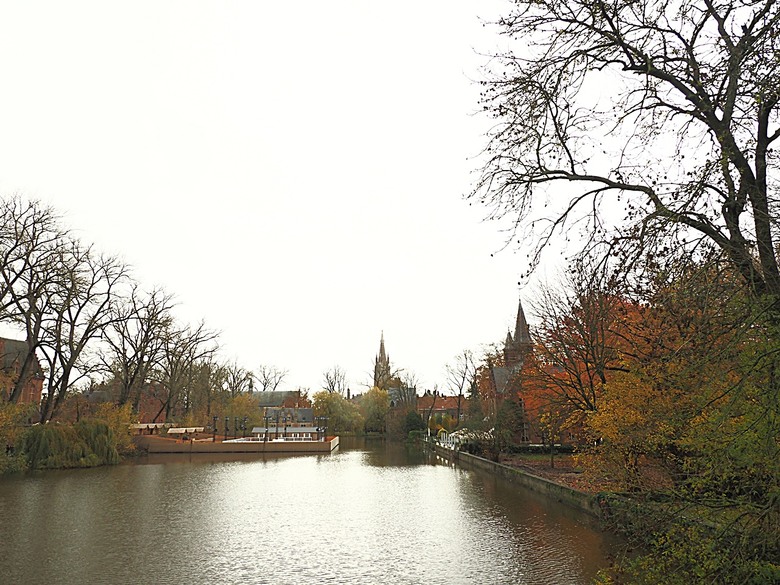 布魯日大廣場(Grote Markt)、大鐘樓(Belfort) 、市政廳(Stadhuis Brugge) 、玫瑰碼頭(Rosary Quay) 、聖母教堂(Onze-Lieve-Vrouwekerk)、貝居安禮修道院(Begijnhofkapel),還有白酒淡菜 — 世界文化遺產 之 布魯日歷史中心(Historic Centre of Brugge) — 2023年冬季歐洲行旅 第五部