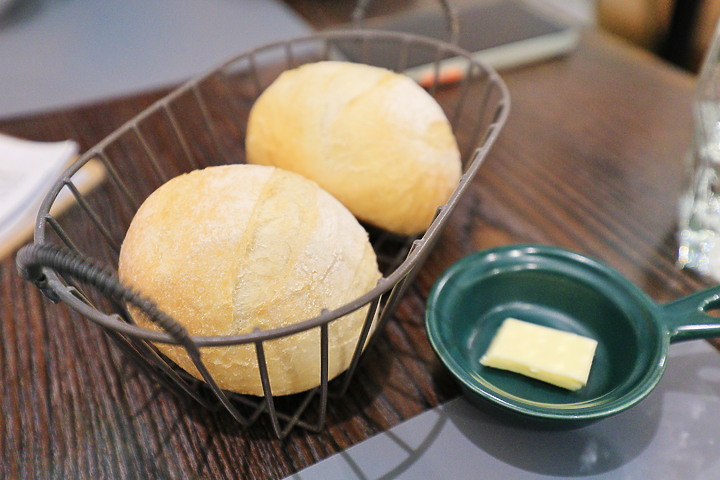 點我看大圖 (映像旅行) 徜徉太平洋湛藍海濱in台東feat. Ford Kuga EcoBoost® 180 ST-Line Sport(荒島藍)