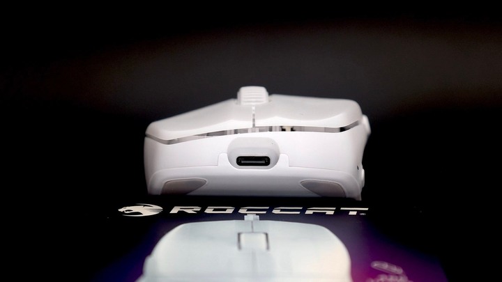 點我看大圖 極輕手感、持久體驗:ROCCAT PURE Air & PURE SEL 滑鼠開箱