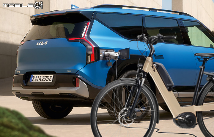 【採訪】Kia 純電七人旗艦「EV9」雙車型 279.9 / 299.9 萬元展開預售，另提供旋轉 / 尊榮六人座椅選配！