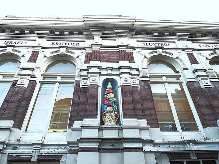 哈倫(Haarlem)市區、聖巴弗教堂(St.-Bavokerk)、桑斯安斯(Zaanse Schans)風車村、福倫丹(Volendam)午餐、羊角村(Giethoorn)遊船 — 荷蘭鄉間風光 — 2023年冬季歐洲行旅 第二部