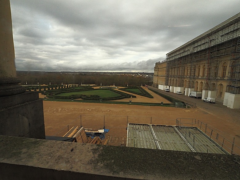 凡爾賽宮(Château de Versailles) — 世界文化遺產 之 凡爾賽宮及其園林(Palace and Park of Versailles) — 外掛巴黎市政廳(Hôtel de Ville)、古監獄(Conciergerie) 、皇家宮殿(Domaine National du Palais-Royal) — 2023年冬季歐洲行旅 第七部