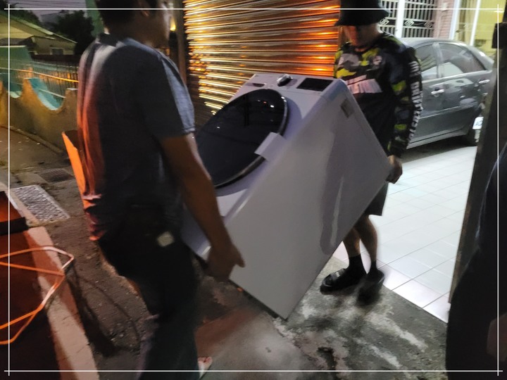 孝親好幫手《LG免曬衣乾衣機》，代替自己好好幫忙免曬衣！