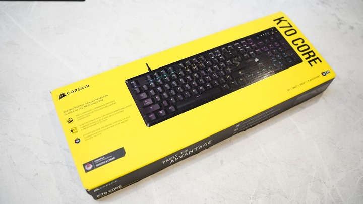 Corsair K70 Core開箱