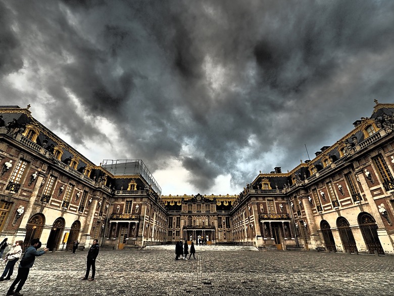 凡爾賽宮(Château de Versailles) — 世界文化遺產 之 凡爾賽宮及其園林(Palace and Park of Versailles) — 外掛巴黎市政廳(Hôtel de Ville)、古監獄(Conciergerie) 、皇家宮殿(Domaine National du Palais-Royal) — 2023年冬季歐洲行旅 第七部