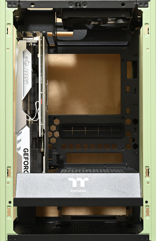 Thermaltake The Tower 200 抹茶綠機殼開箱