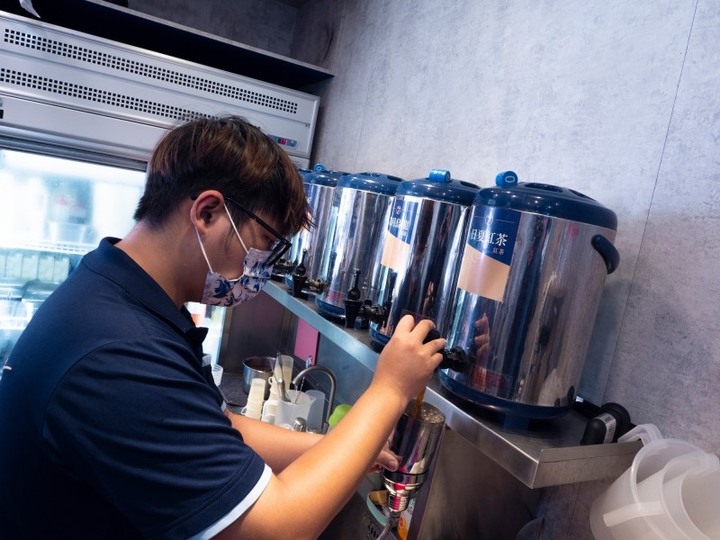 英倫風茶飲品牌│特選「七盞茗茶」清香回甘茶韻淵遠流長