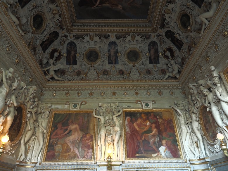 楓丹白露宮(Chateau de Fontainebleau)，外掛凱旋門(Arc de Triomphe)、聖母院(Cathédrale Notre-Dame de Paris)、歌劇院(Palais Garnier)、莫里哀噴泉(Fontaine Molière)、聖米歇爾噴泉(Fontaine Saint-Michel) — 世界文化遺產 之 楓丹白靈宮及其園林(Palace and Park of Fontainebleau) — 2023年冬季歐洲行旅 第八部