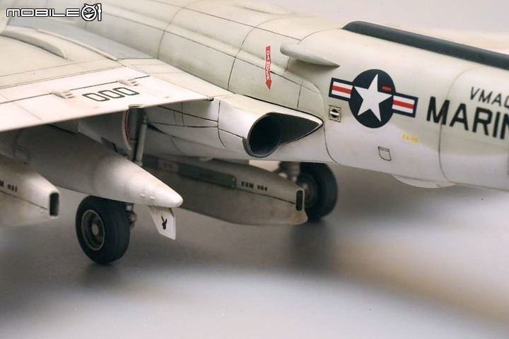 [模型製作記] EA-6B徘徊者(Prowler)電戰機 1/72