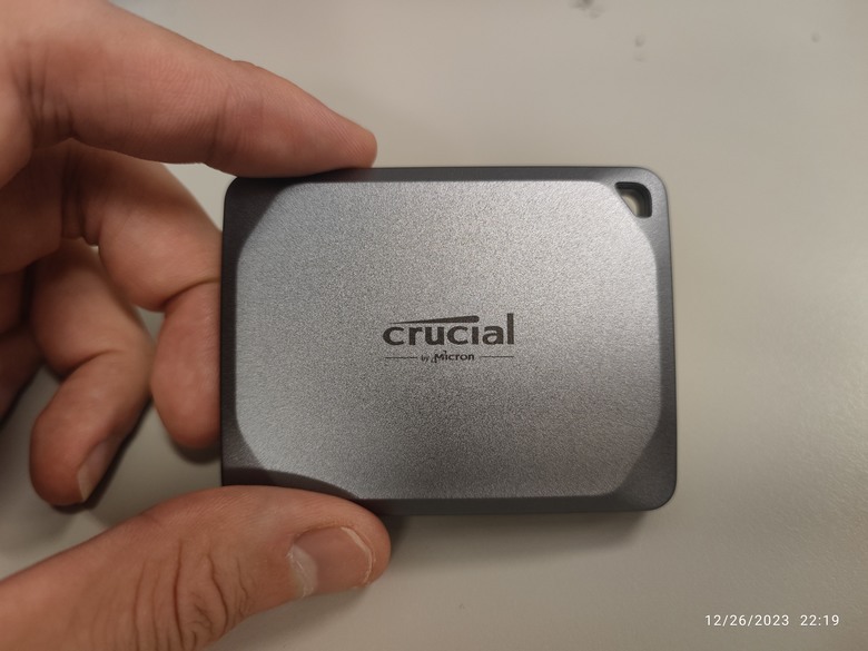 大廠的行動硬碟之爭: Curcial X9 Pro v.s. Samsung T7