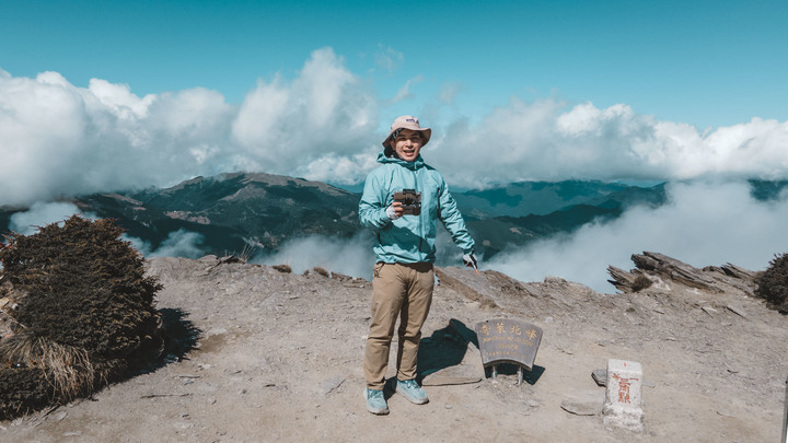 點我看大圖 去登一座充滿詭異傳說的山