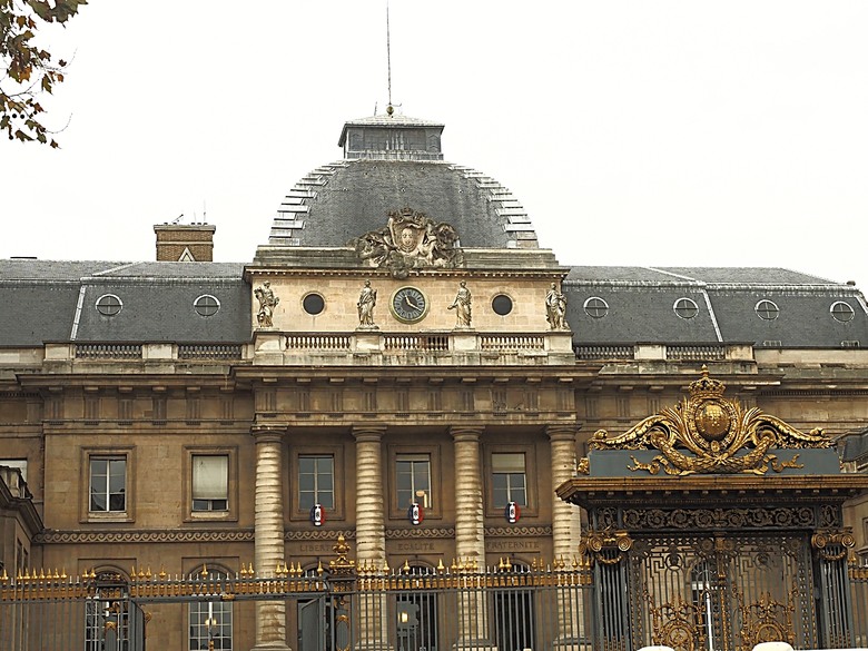 凡爾賽宮(Château de Versailles) — 世界文化遺產 之 凡爾賽宮及其園林(Palace and Park of Versailles) — 外掛巴黎市政廳(Hôtel de Ville)、古監獄(Conciergerie) 、皇家宮殿(Domaine National du Palais-Royal) — 2023年冬季歐洲行旅 第七部