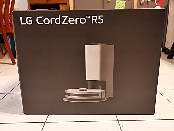 LG PuriCare™ 雙變頻除濕機 feat. CordZero™ R5T 濕拖清潔機器人 (自動除塵) 使用心得分享 — 在溼冷的天氣中享受乾爽又自動變乾淨的環境