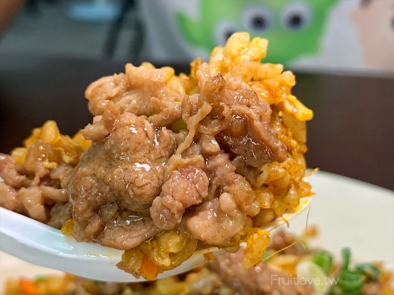 點我看大圖 想不到炒飯、炒麵店也有許多好吃的餐廳菜