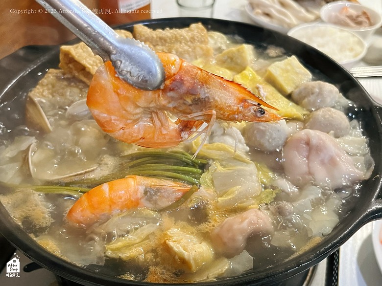 點我看大圖 高雄苓雅|千槢小館 HOTPOT_香氣滿滿酸菜白肉鍋
