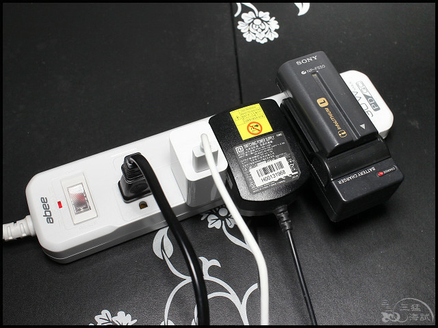 【快譯通abee EC-54631 1.8M電源延長線】5開4座、USB、TypeC快充,專利開關設計,BSMI最新安規,過載自動斷電!