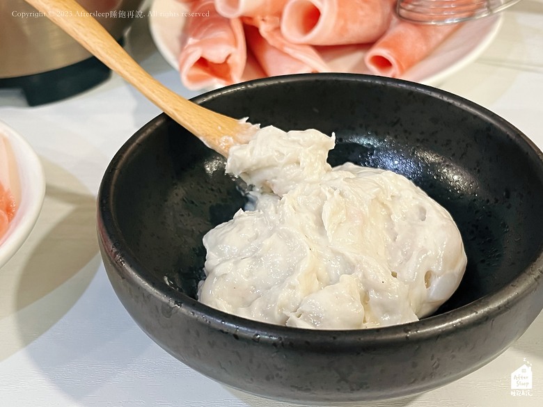 高雄苓雅｜千槢小館 HOTPOT＿香氣滿滿酸菜白肉鍋