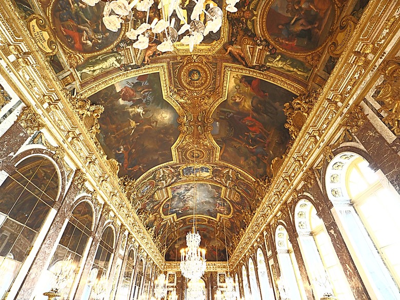 凡爾賽宮(Château de Versailles) — 世界文化遺產 之 凡爾賽宮及其園林(Palace and Park of Versailles) — 外掛巴黎市政廳(Hôtel de Ville)、古監獄(Conciergerie) 、皇家宮殿(Domaine National du Palais-Royal) — 2023年冬季歐洲行旅 第七部