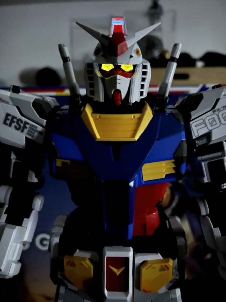 橫濱鋼彈展覽謝幕前的留念| 萬代 1/48 RX-78F00 鋼彈模型