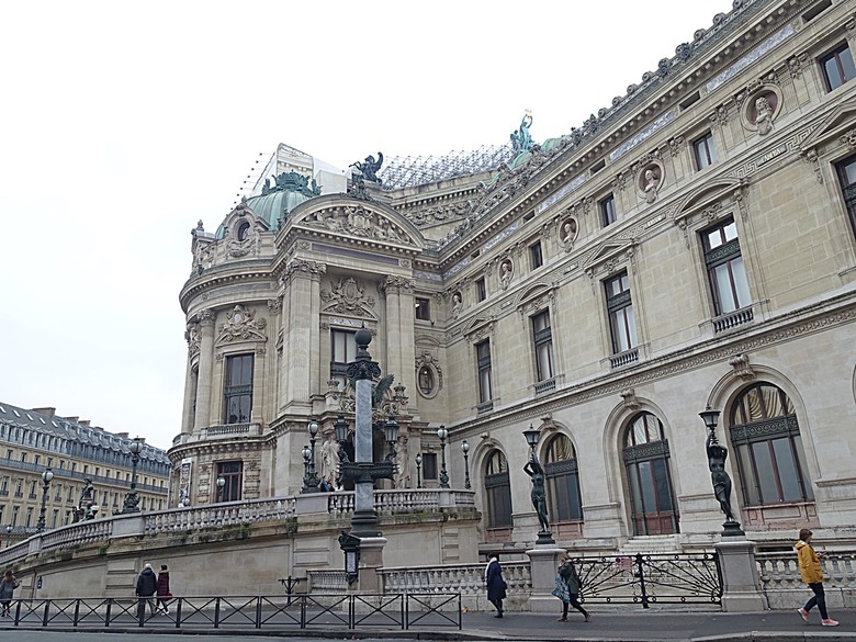 楓丹白露宮(Chateau de Fontainebleau),外掛凱旋門(Arc de Triomphe)、聖母院(Cathédrale Notre-Dame de Paris)、歌劇院(Palais Garnier)、莫里哀噴泉(Fontaine Molière)、聖米歇爾噴泉(Fontaine Saint-Michel) — 世界文化遺產 之 楓丹白靈宮及其園林(Palace and Park of Fontainebleau) — 2023年冬季歐洲行旅 第八部