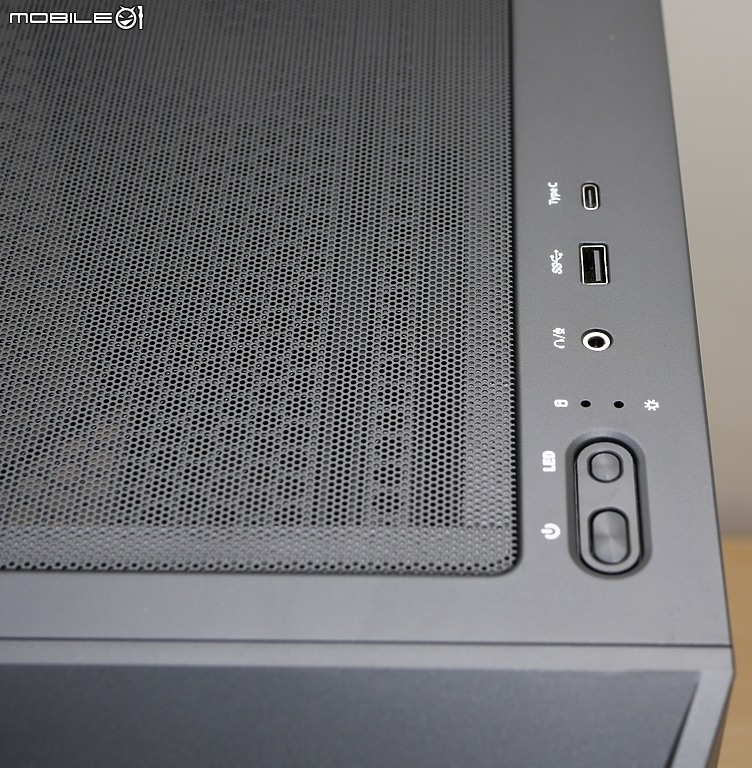 大氣流網孔 16cm 大風扇 Antec NX416 中塔機殼
