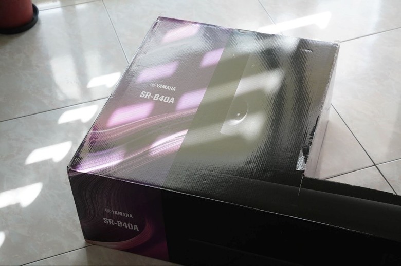 開箱朋友的 YAMAHA SR-B40A sound bar,試聽完直接被燒到XD