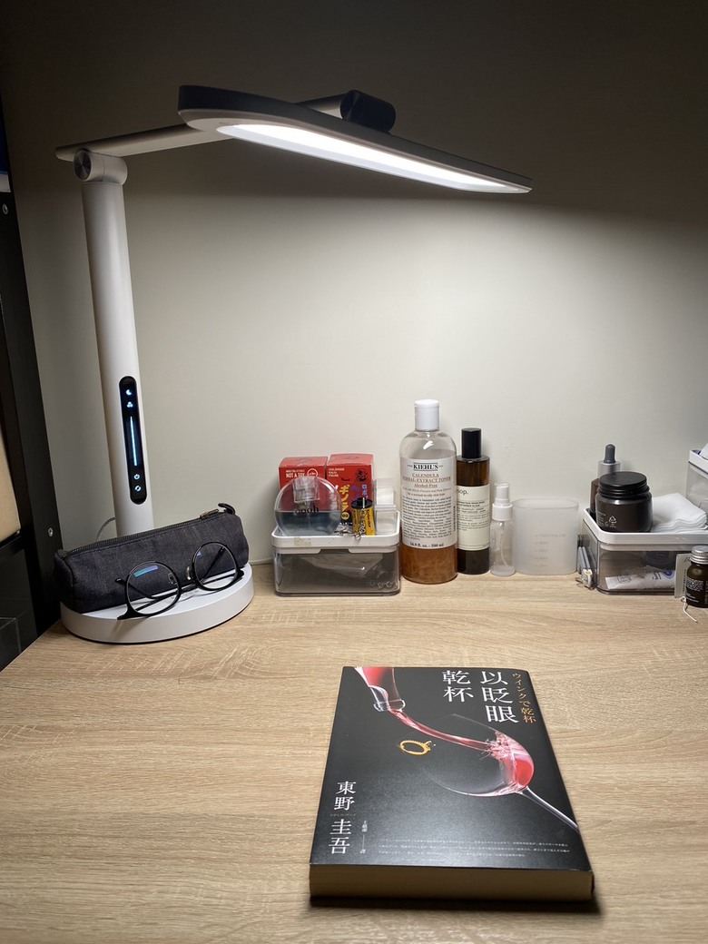 柔光不刺眼的多用途檯燈-喜光蓋亞白τ