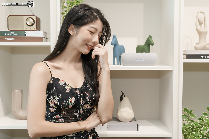 點我看大圖 Harman Kardon Luna 可攜式藍牙喇叭試聽|便攜、防水兼具大音量及優異音質