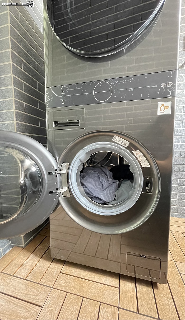 LG WashTower 極窄美型版輕鬆搞定跟塵蟎過敏原說掰掰