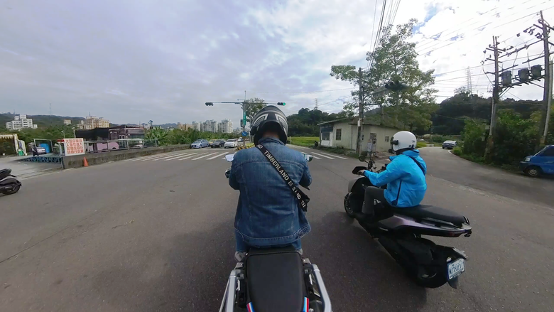 北部一日遊秘境-羅山林道.仙洞步道. 天狗溪噴泉by SYM MMBCU, Honda Africa Twin CRF1100