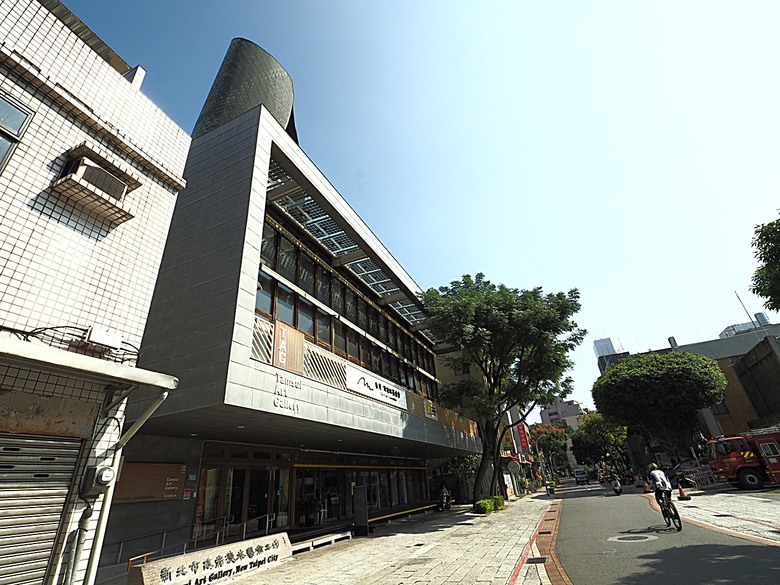 【小惡魔金龍踏春】 淡水街長多田榮吉故居、藝術工坊、德忌利士洋行、榕堤餐廳、淡水禮拜堂、滬尾偕醫館、公司田溪程氏古厝,附掛淡海輕軌搭乘紀錄 — 淡水古蹟一日行旅 下半場