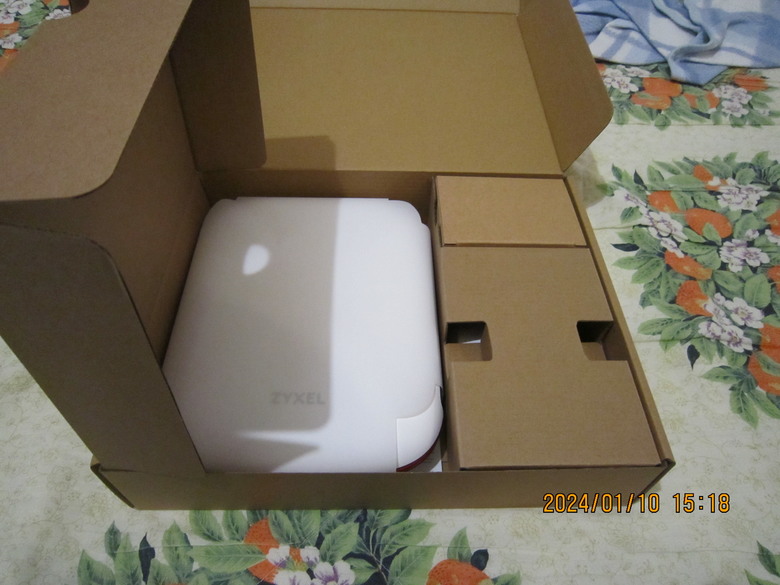 Zyxel合勤SCR 50AXE WiFi 6E無線資安路由器開箱分享