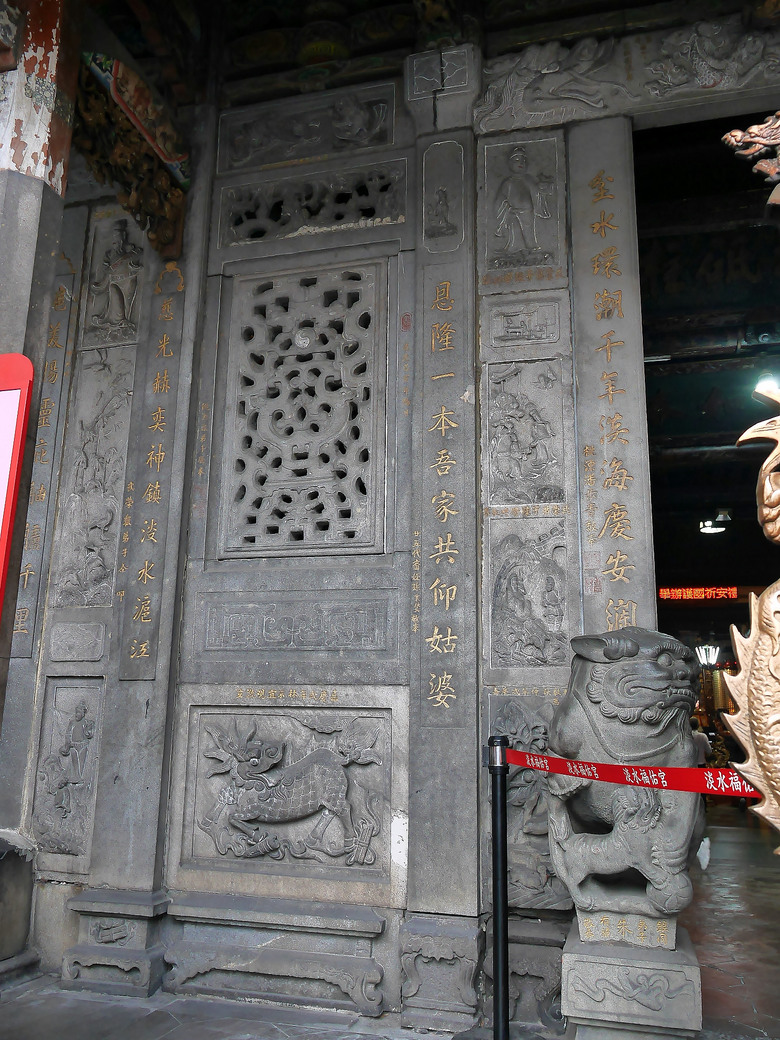 【小惡魔金龍踏春】鄞山寺(汀州會館)、龍山寺、清水巖、福佑宮、重建街、日本警官宿舍、滬尾小學校禮堂，附掛真理街阿給 — 淡水古蹟一日行旅 上半場