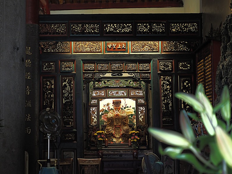 【小惡魔金龍踏春】鄞山寺(汀州會館)、龍山寺、清水巖、福佑宮、重建街、日本警官宿舍、滬尾小學校禮堂，附掛真理街阿給 — 淡水古蹟一日行旅 上半場