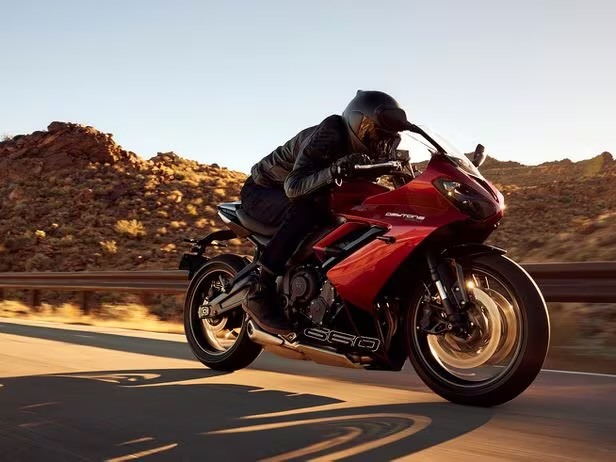 凱旋入門有殼街車DAYTONA 660國外發表