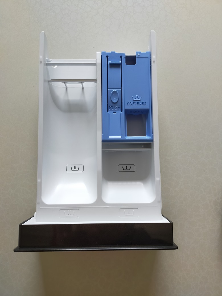 窄版LG WashTower™ AI智控洗乾衣機試用分享