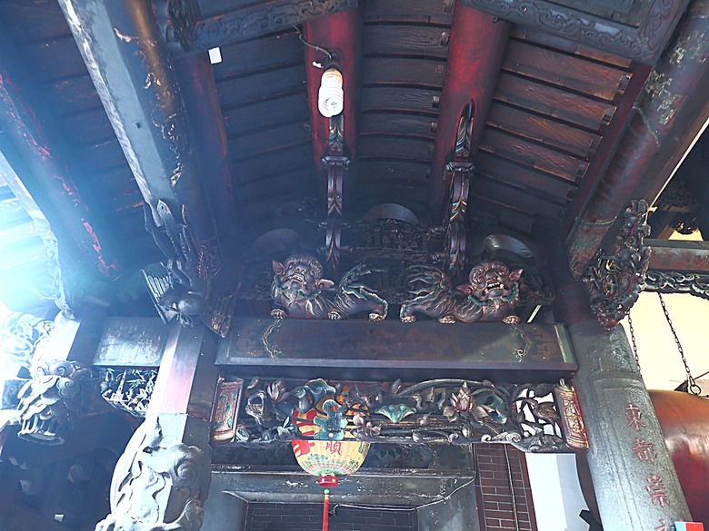 【小惡魔金龍踏春】鄞山寺(汀州會館)、龍山寺、清水巖、福佑宮、重建街、日本警官宿舍、滬尾小學校禮堂，附掛真理街阿給 — 淡水古蹟一日行旅 上半場