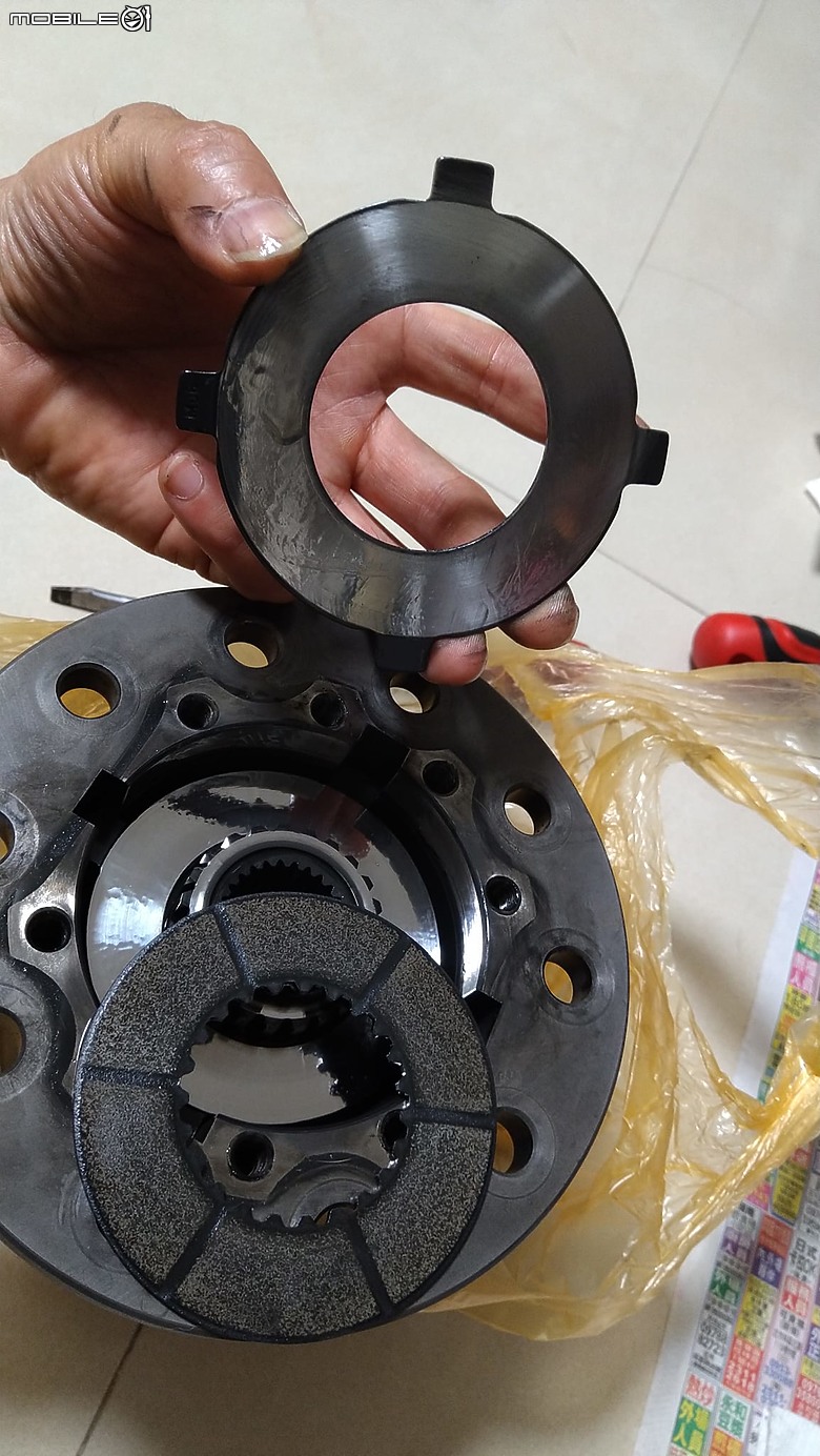 點我看大圖 E34 DIY專輯31 原廠LSD限滑差速器搭載