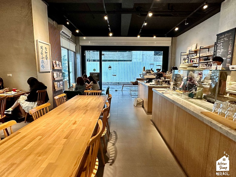 高雄前鎮｜瑞福咖啡REVEL COFFEE STUDIO＿舒芙蕾鬆餅推推