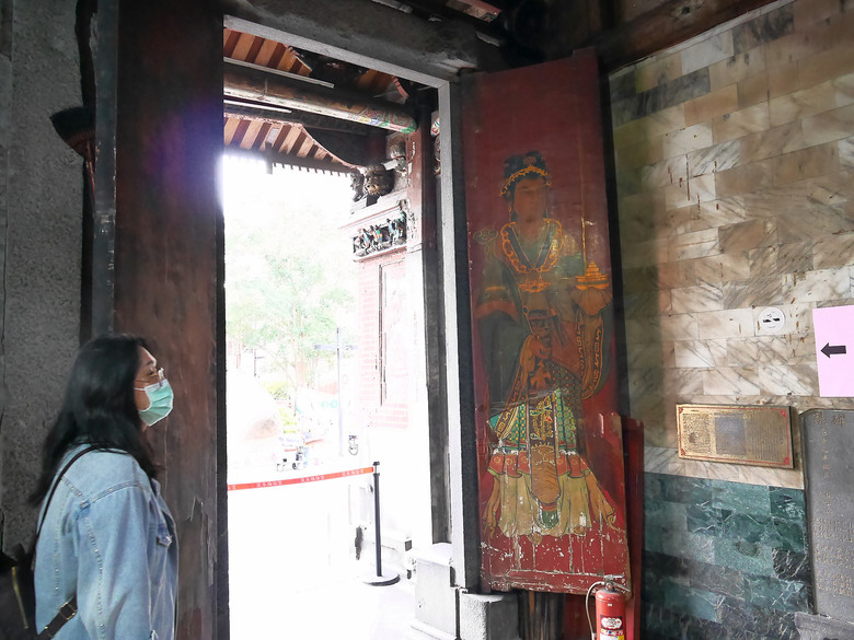 【小惡魔金龍踏春】鄞山寺(汀州會館)、龍山寺、清水巖、福佑宮、重建街、日本警官宿舍、滬尾小學校禮堂，附掛真理街阿給 — 淡水古蹟一日行旅 上半場