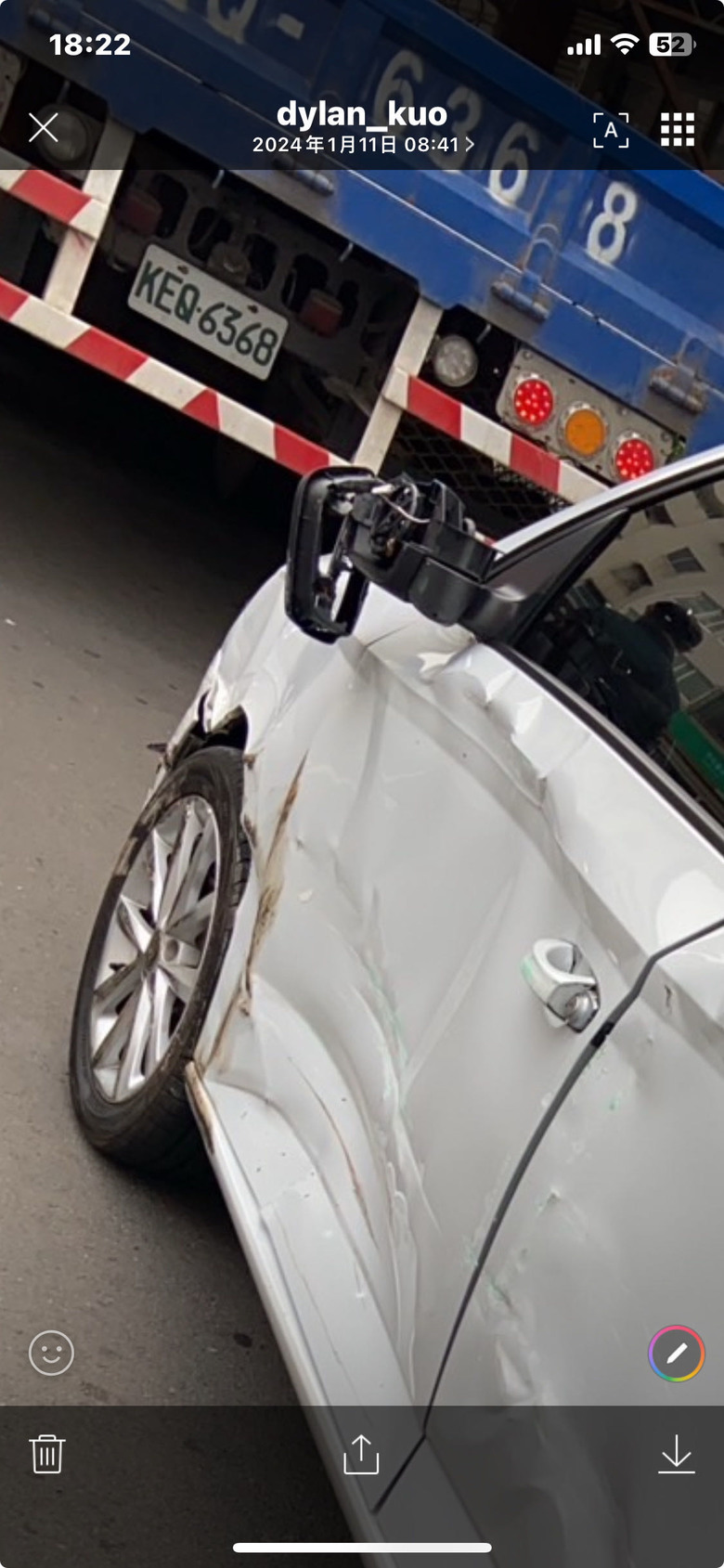 fabia被貨車撞，只有第三責任險，該怎麼處理