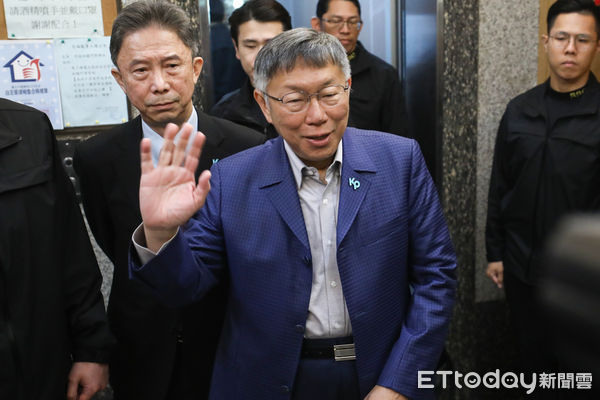 立院龍頭要挺誰柯文哲晚間回應:我們已提出想法