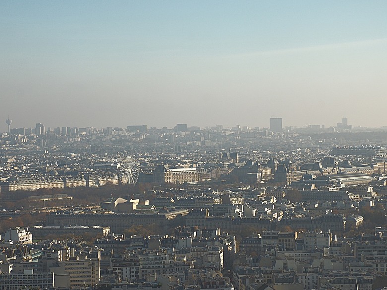 艾菲爾鐵塔(Tour Eiffel)、蒙馬特(Montmartre)、聖心堂(Basilique du Sacré-Cœur de Montmartre)，外掛拉法葉百貨 巴黎奧斯曼旗艦店(Galeries Lafayette Haussmann)、莎瑪麗丹百貨(La Samaritaine) — 引領流行的時尚與藝術之都 — 2023年冬季歐洲行旅 第九部