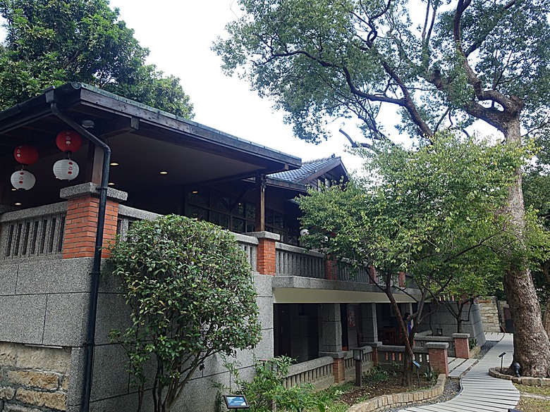 北投溫泉博物館、梅亭旅客服務中心、北投公民會館、普濟寺、地熱谷、凱達格蘭文化館、北投公園、北投圖書館、前日軍衛戍醫院北投分院 — 北投公園週邊冬季散策