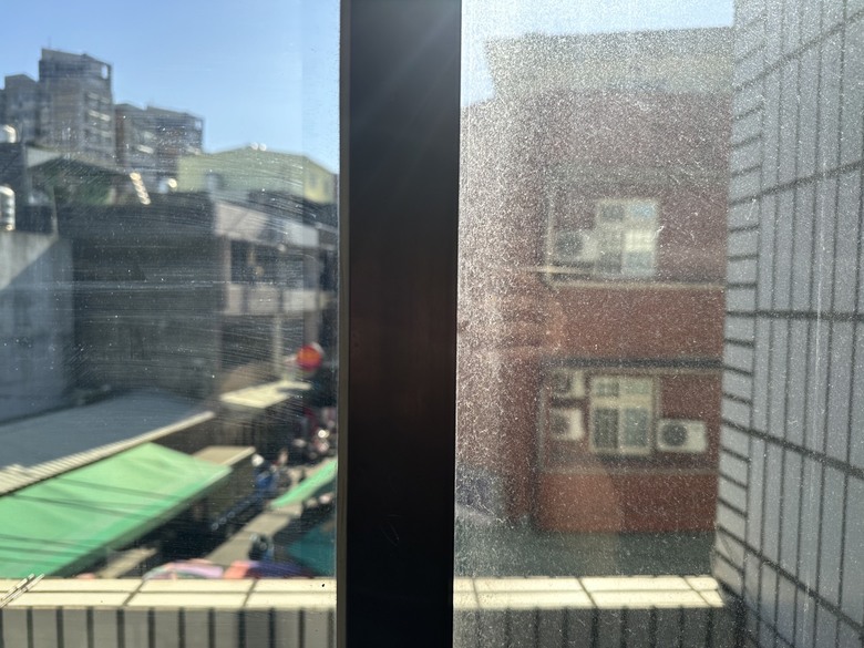 【開箱】RioBuds瑞歐斯擦窗機器人