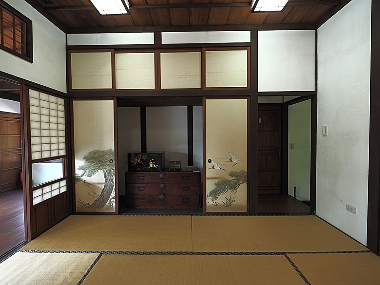 【小惡魔金龍踏春】鄞山寺(汀州會館)、龍山寺、清水巖、福佑宮、重建街、日本警官宿舍、滬尾小學校禮堂,附掛真理街阿給 — 淡水古蹟一日行旅 上半場