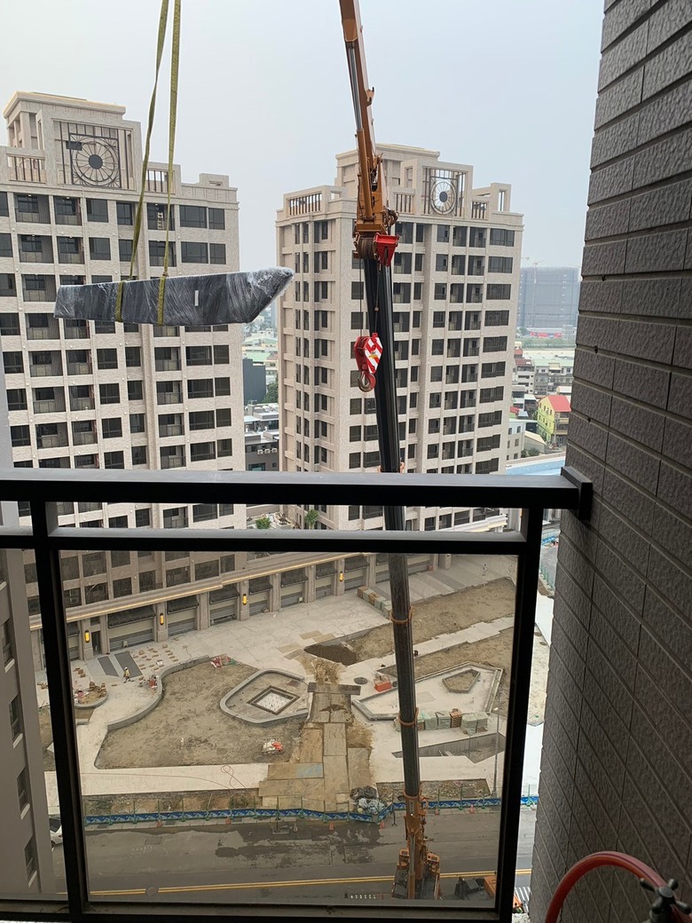 點我看大圖 更新價格資訊【開箱】台中、LOFT美式復古工業風宅、特製貨櫃屋鐵房門