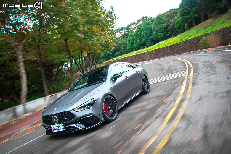 Mercedes-AMG CLA 45 S 4MATIC+小改款試駕|成熟科技加持,三年後再見依然如此誘人!