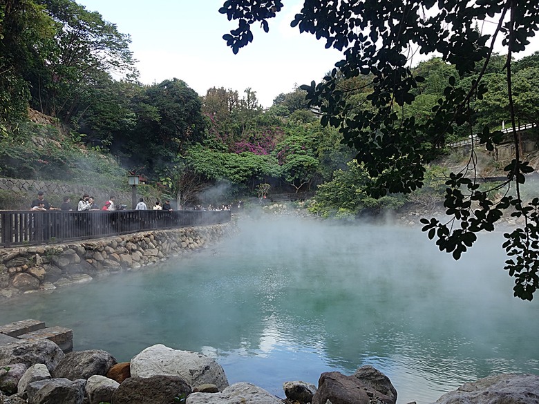 北投溫泉博物館、梅亭旅客服務中心、北投公民會館、普濟寺、地熱谷、凱達格蘭文化館、北投公園、北投圖書館、前日軍衛戍醫院北投分院 — 北投公園週邊冬季散策